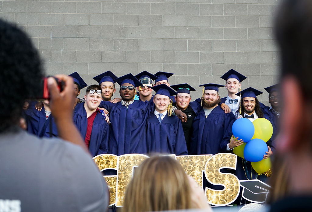 Battle High School seniors pose for photos